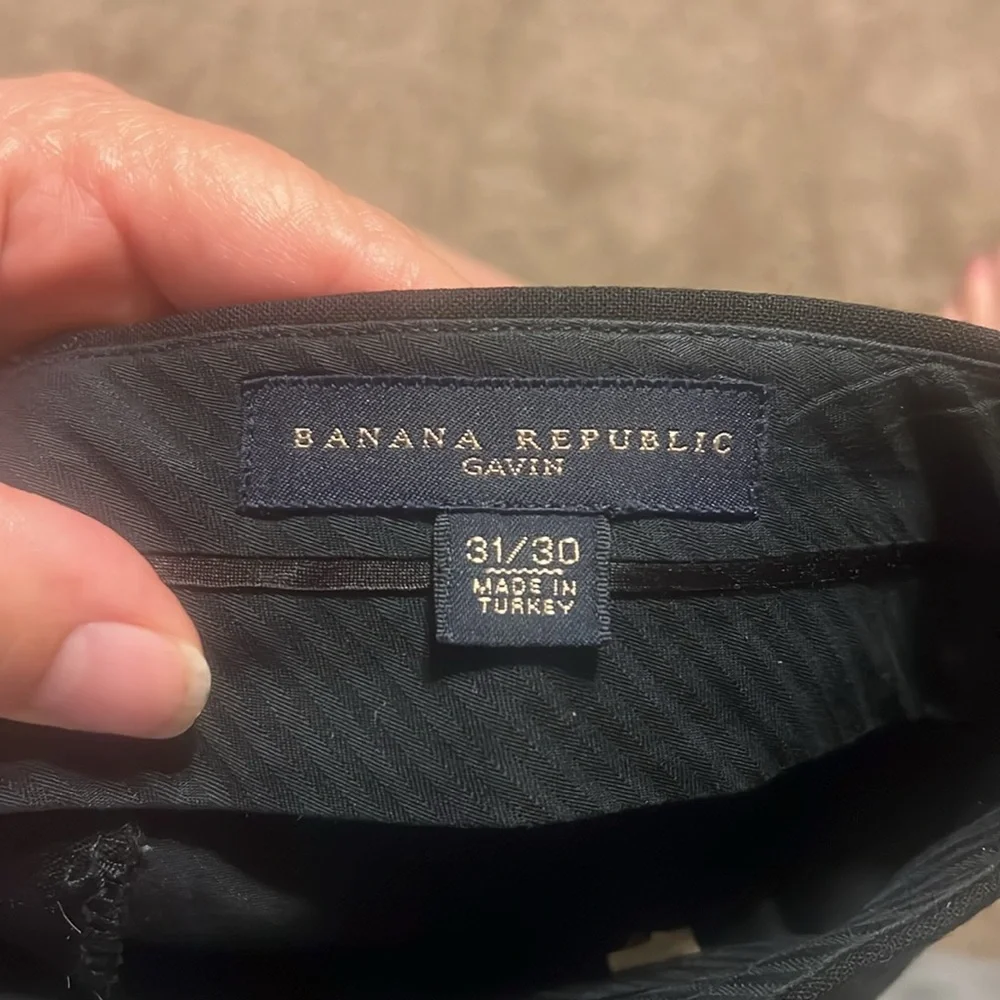 Banana Republic men’s black Gavin trousers